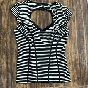 Guess Black and White Fitted Cap Sleeve Top